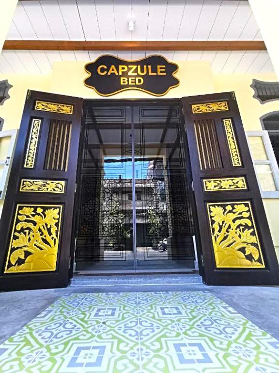 Capzule Bed Phuket Hostel ภายนอก รูปภาพ
