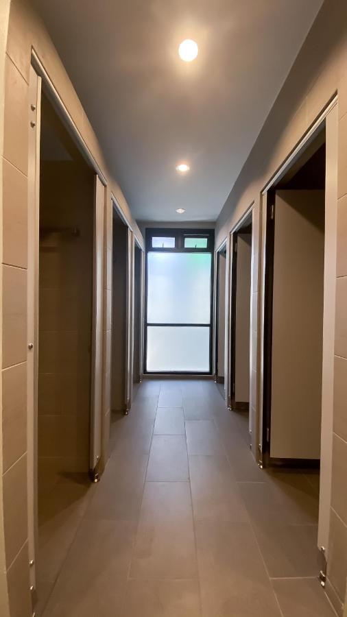 Capzule Bed Phuket Hostel ภายนอก รูปภาพ